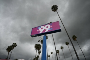 Los Angeles cung cấp các nguồn lực cho nhân viên của chuỗi cửa hàng bị đóng cửa 99 Cents Only